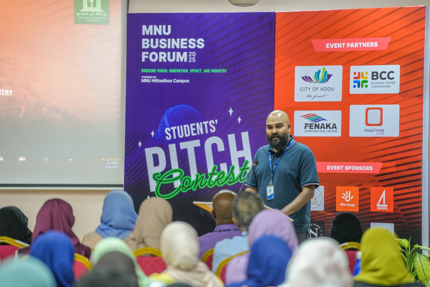 The Students’ Pitch Contest created a public platform for 25 ideas to be presented and discussed.